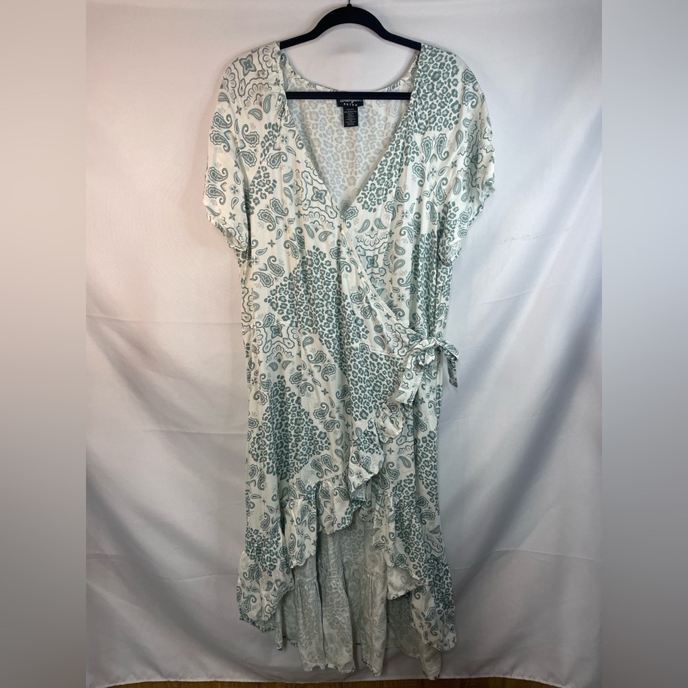 Wranglers teal and white wrap dress with a deep V and cap sleeves.